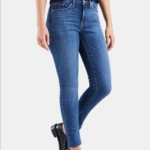 Levi’s 311 Shaping Skinny Jeans